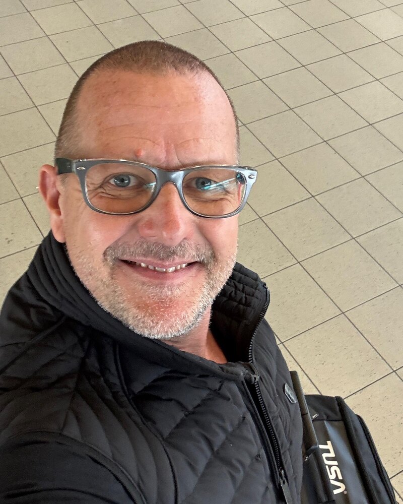 Sander, lachend